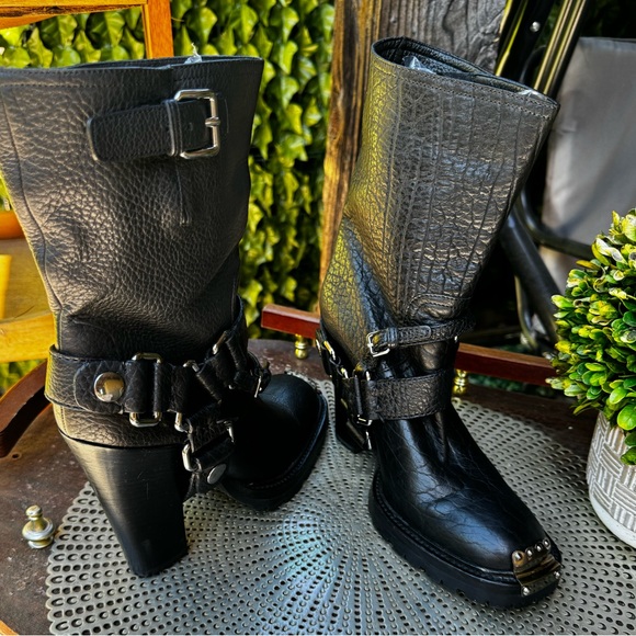 Miu Miu π» Boots π» - Picture 9 of 10